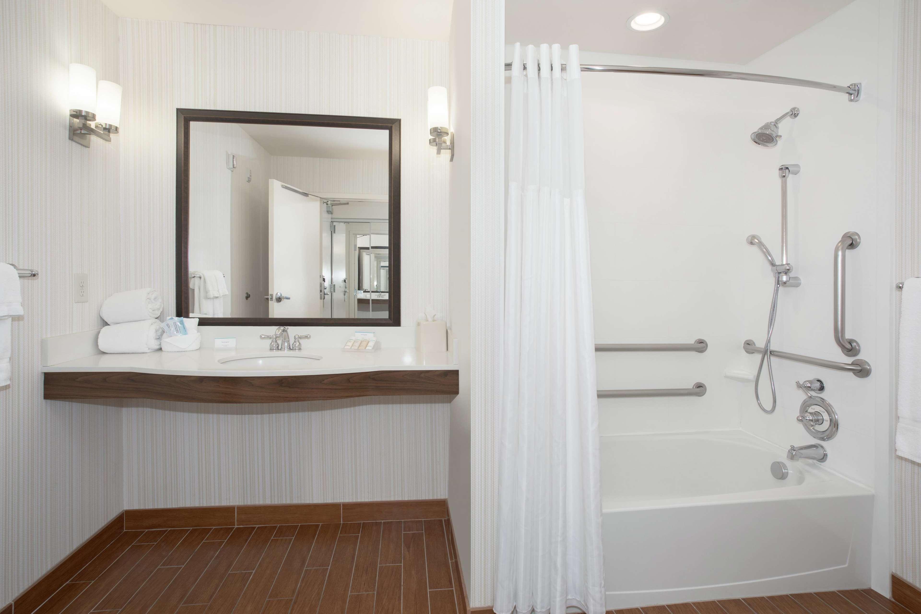 Hilton Garden Inn Lincoln Downtown/Haymarket Екстериор снимка