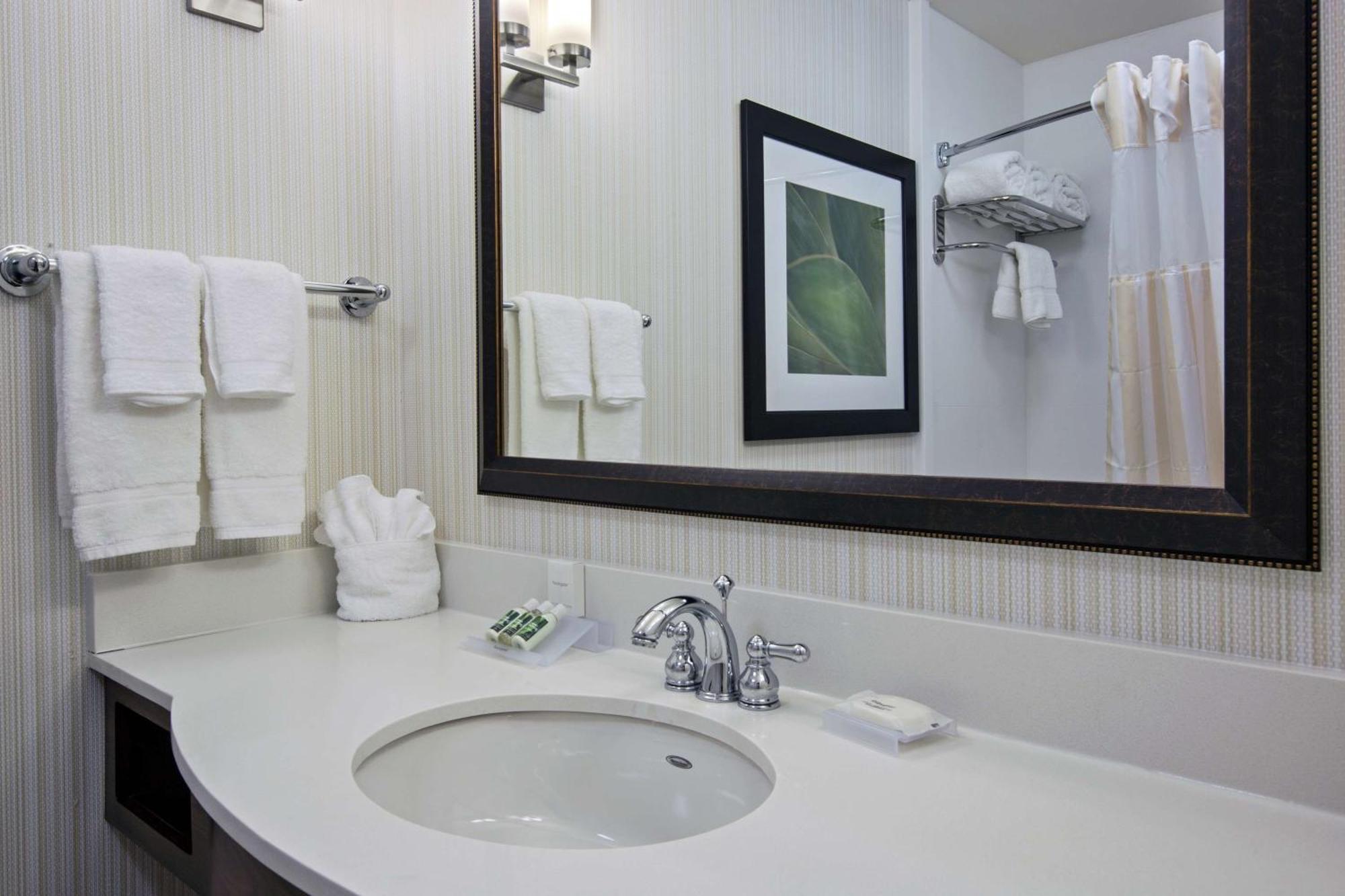 Hilton Garden Inn Lincoln Downtown/Haymarket Екстериор снимка