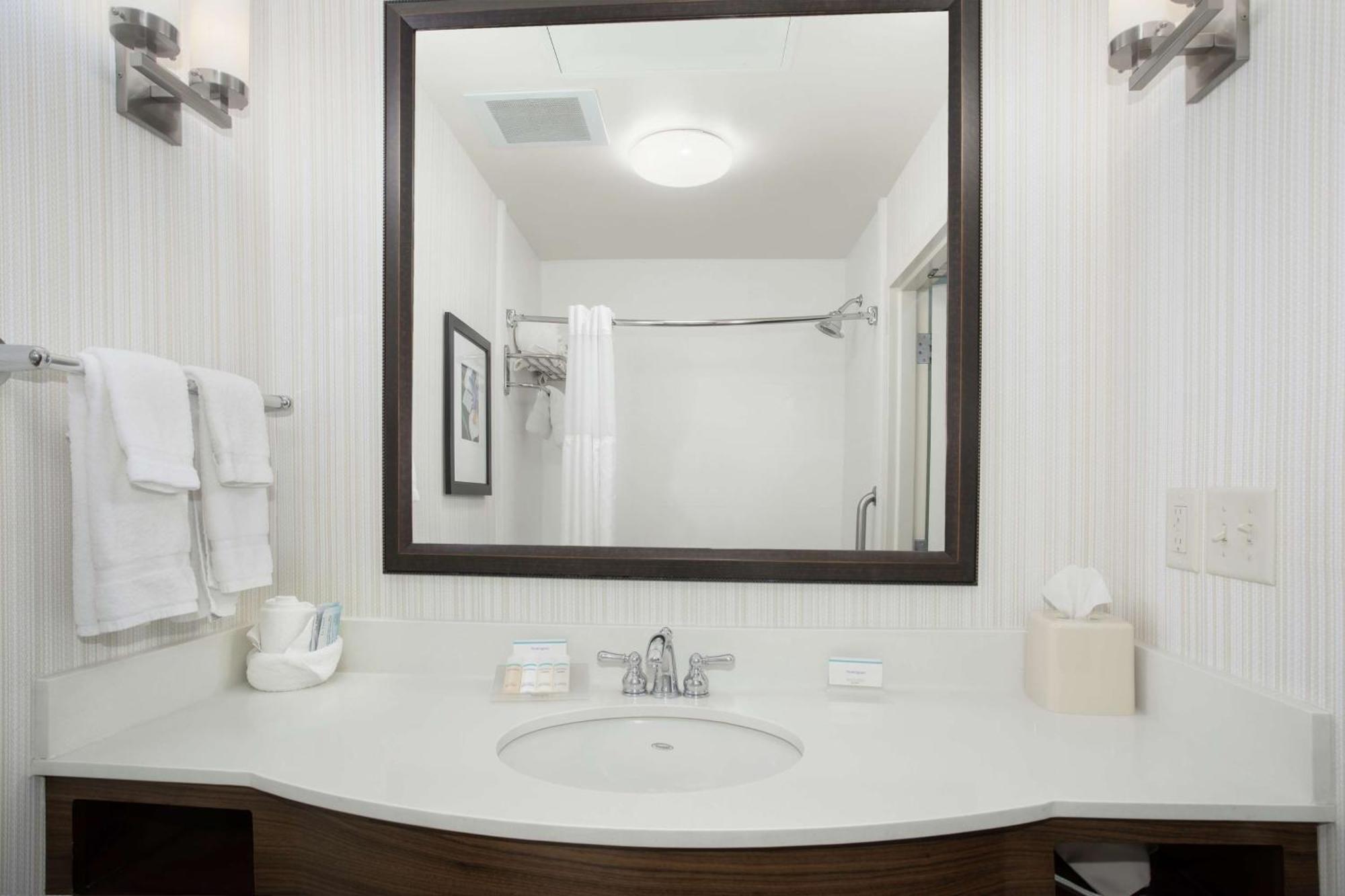 Hilton Garden Inn Lincoln Downtown/Haymarket Екстериор снимка
