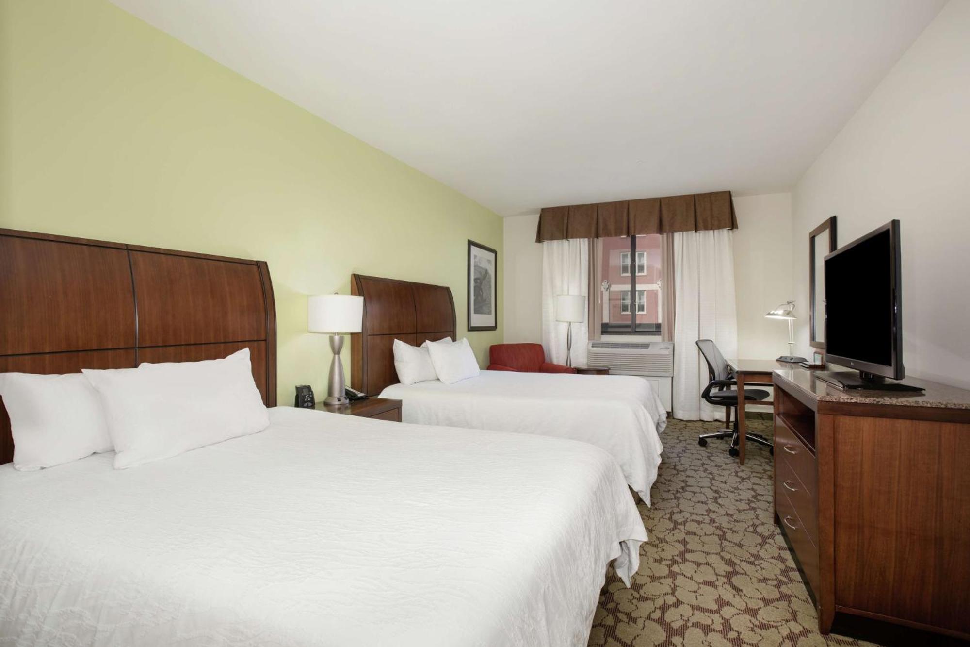 Hilton Garden Inn Lincoln Downtown/Haymarket Екстериор снимка