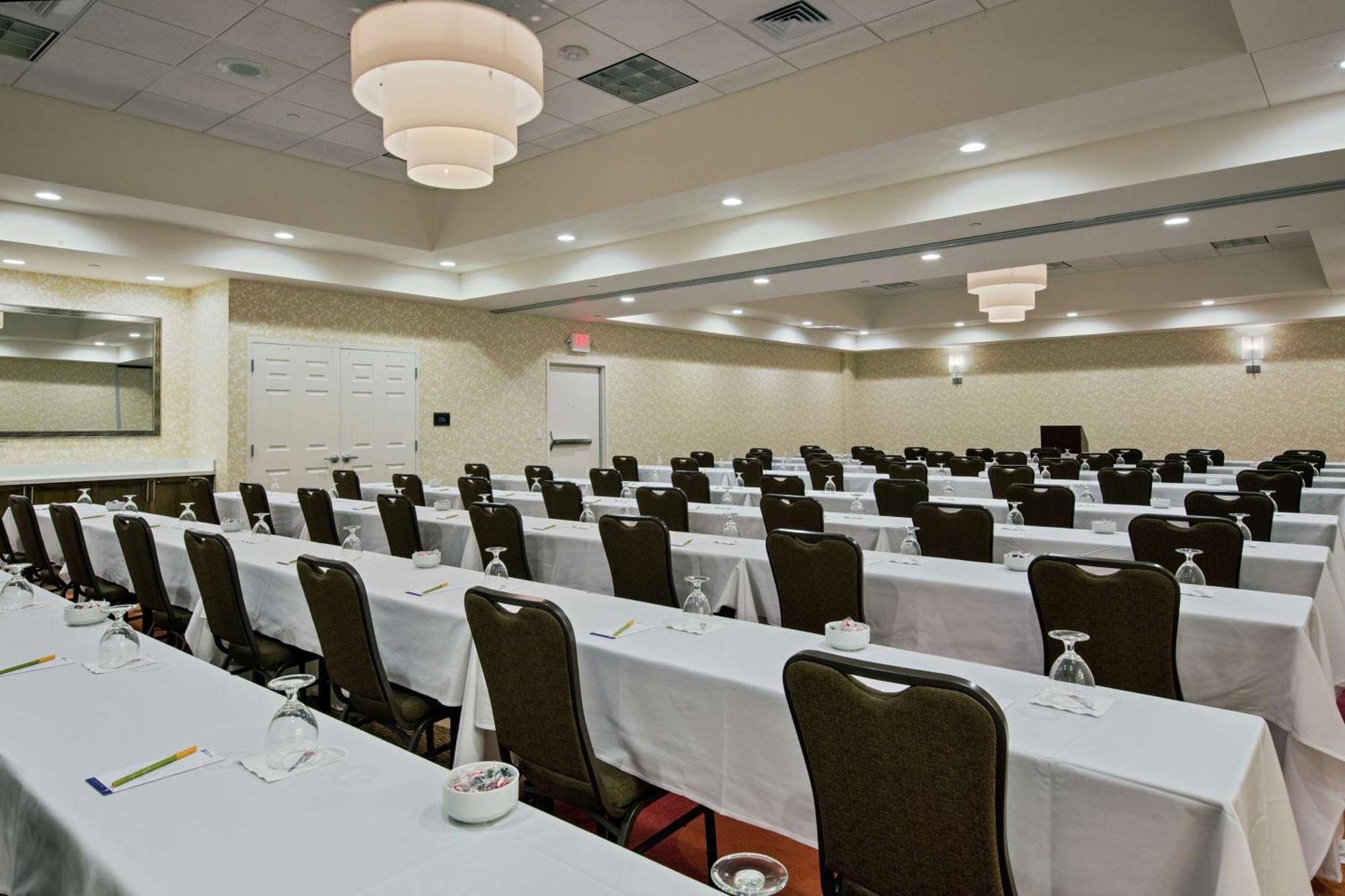 Hilton Garden Inn Lincoln Downtown/Haymarket Екстериор снимка