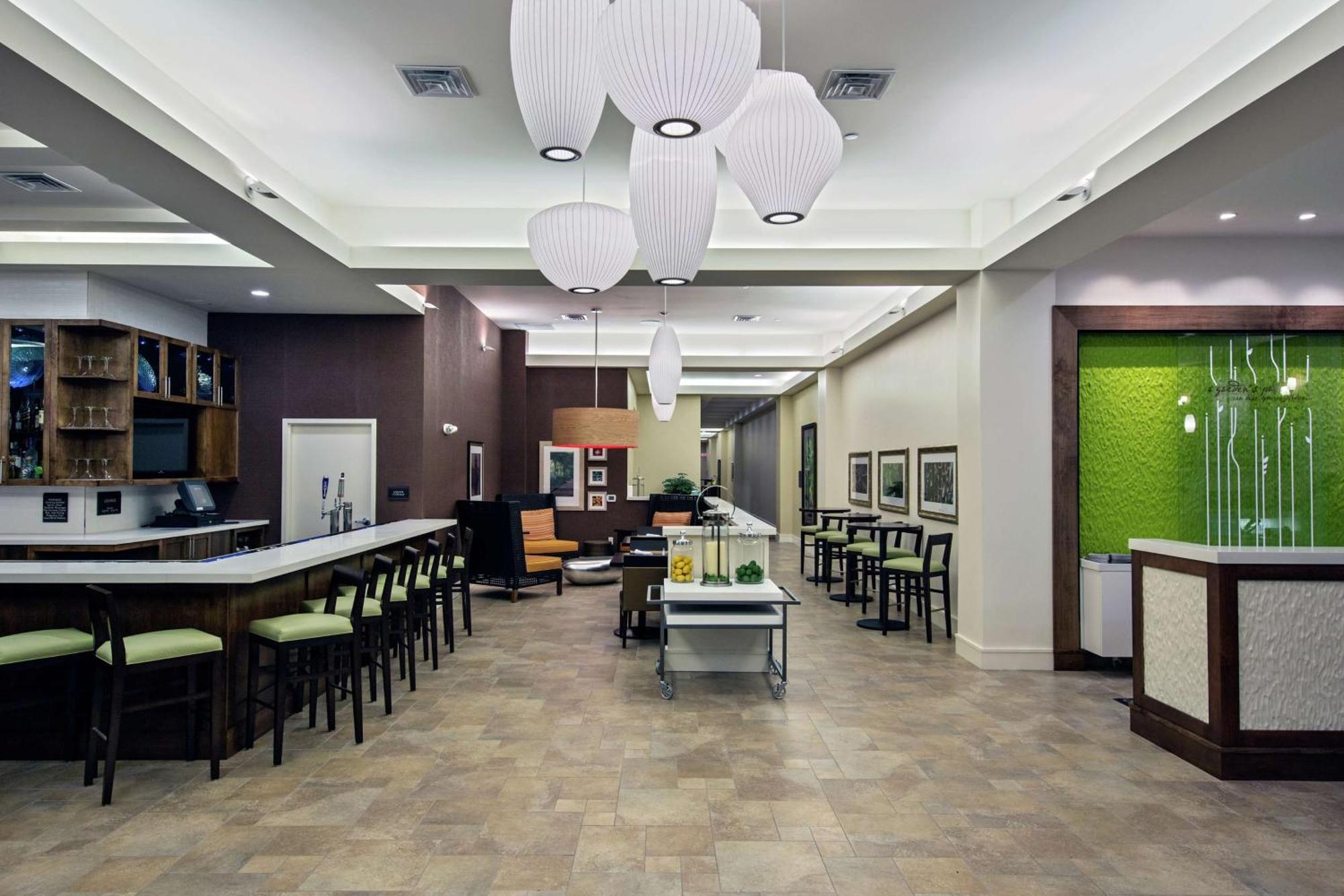 Hilton Garden Inn Lincoln Downtown/Haymarket Екстериор снимка